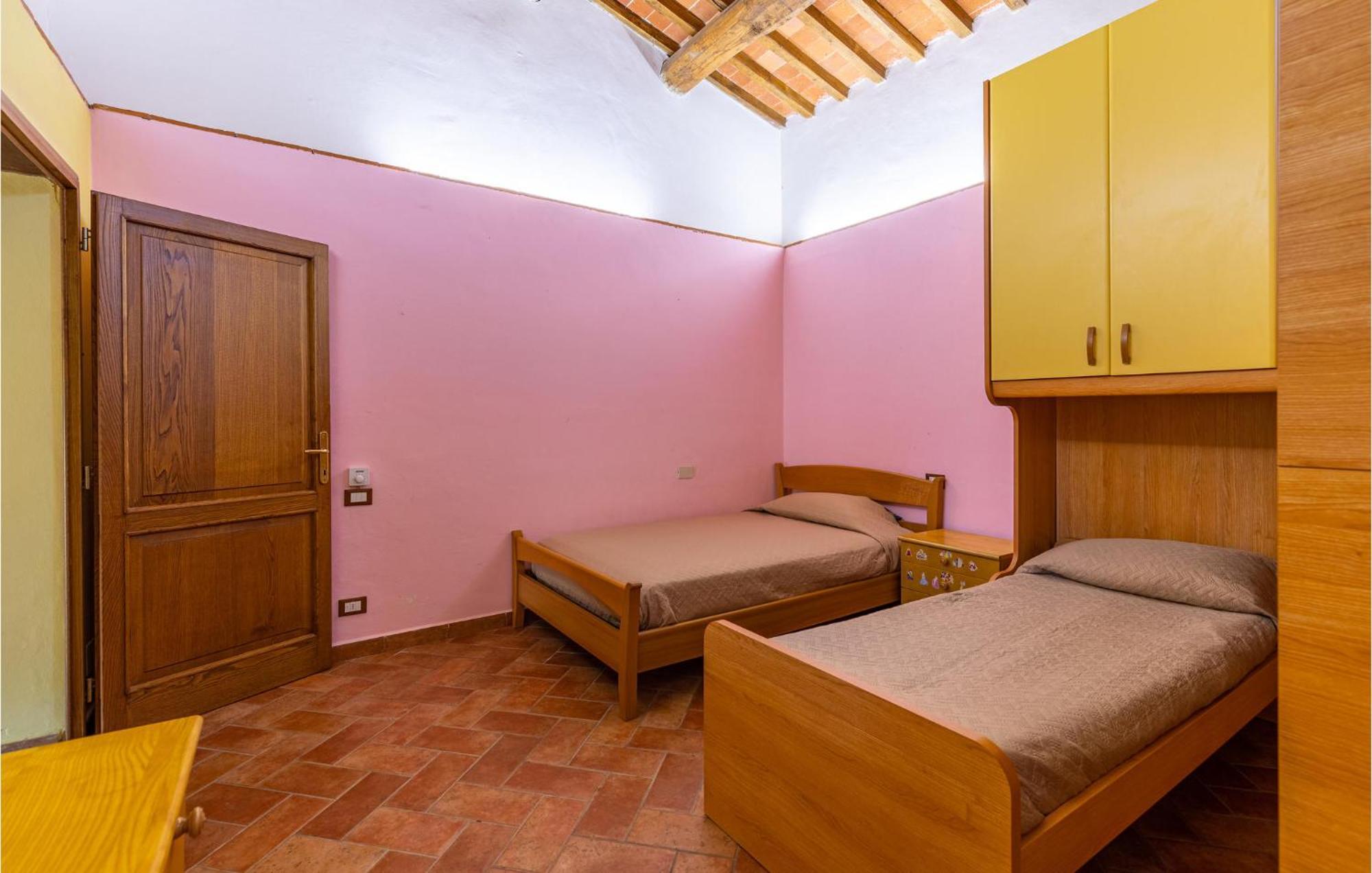 Awesome Home In Marliana With Kitchenette 외부 사진