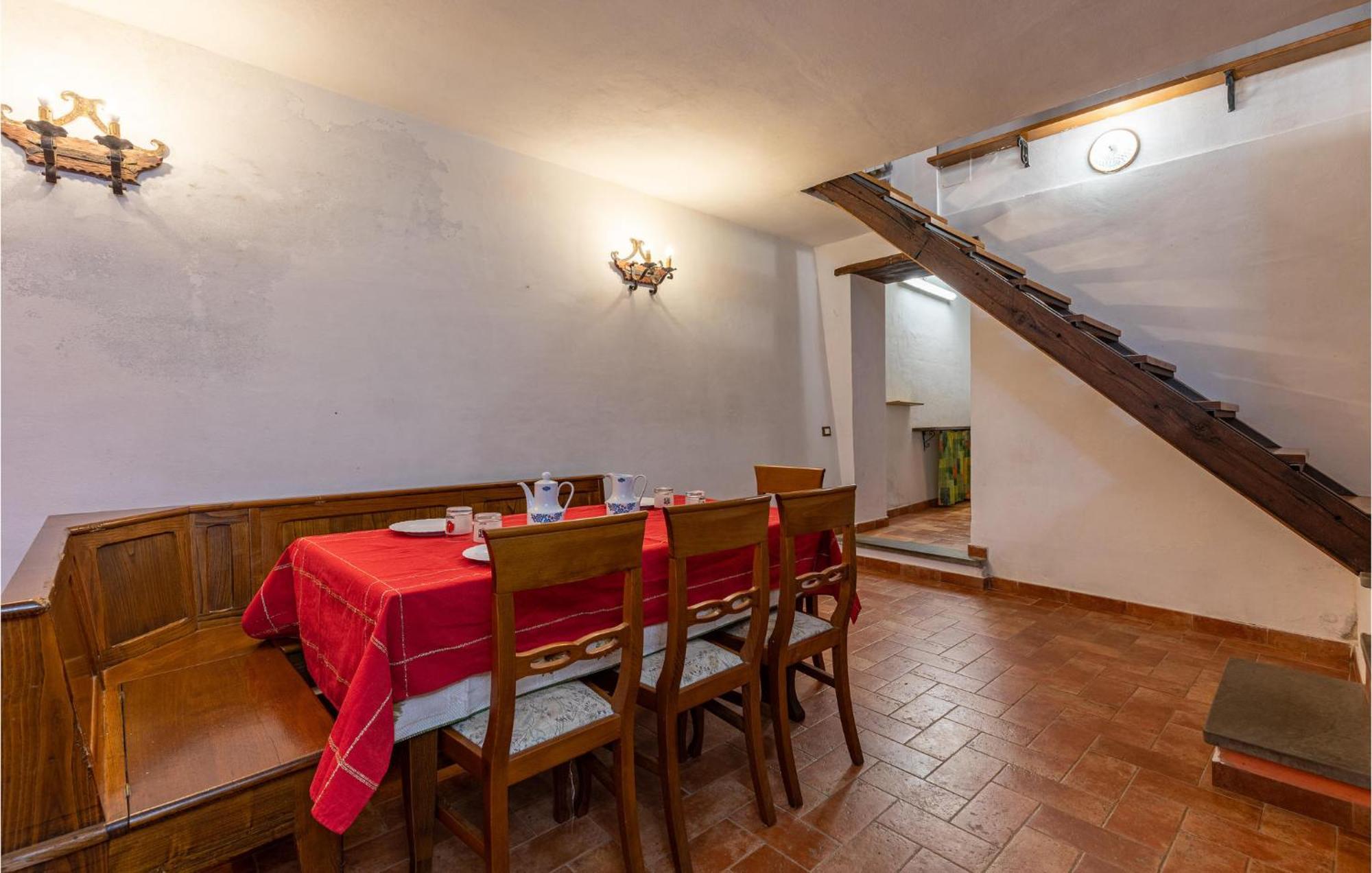 Awesome Home In Marliana With Kitchenette 외부 사진