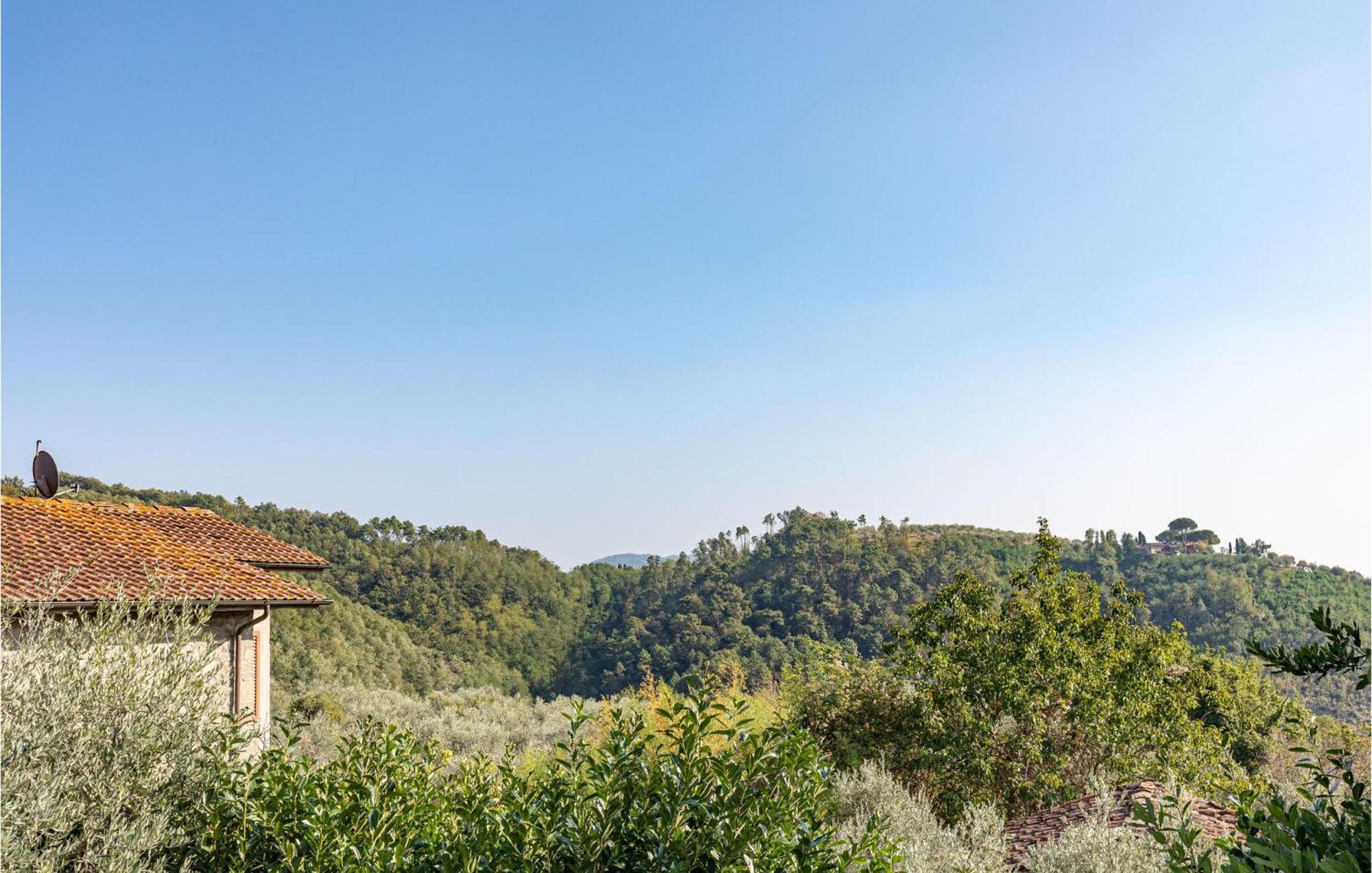 Awesome Home In Marliana With Kitchenette 외부 사진