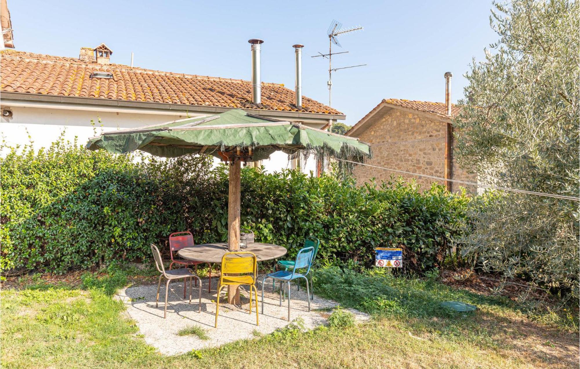 Awesome Home In Marliana With Kitchenette 외부 사진