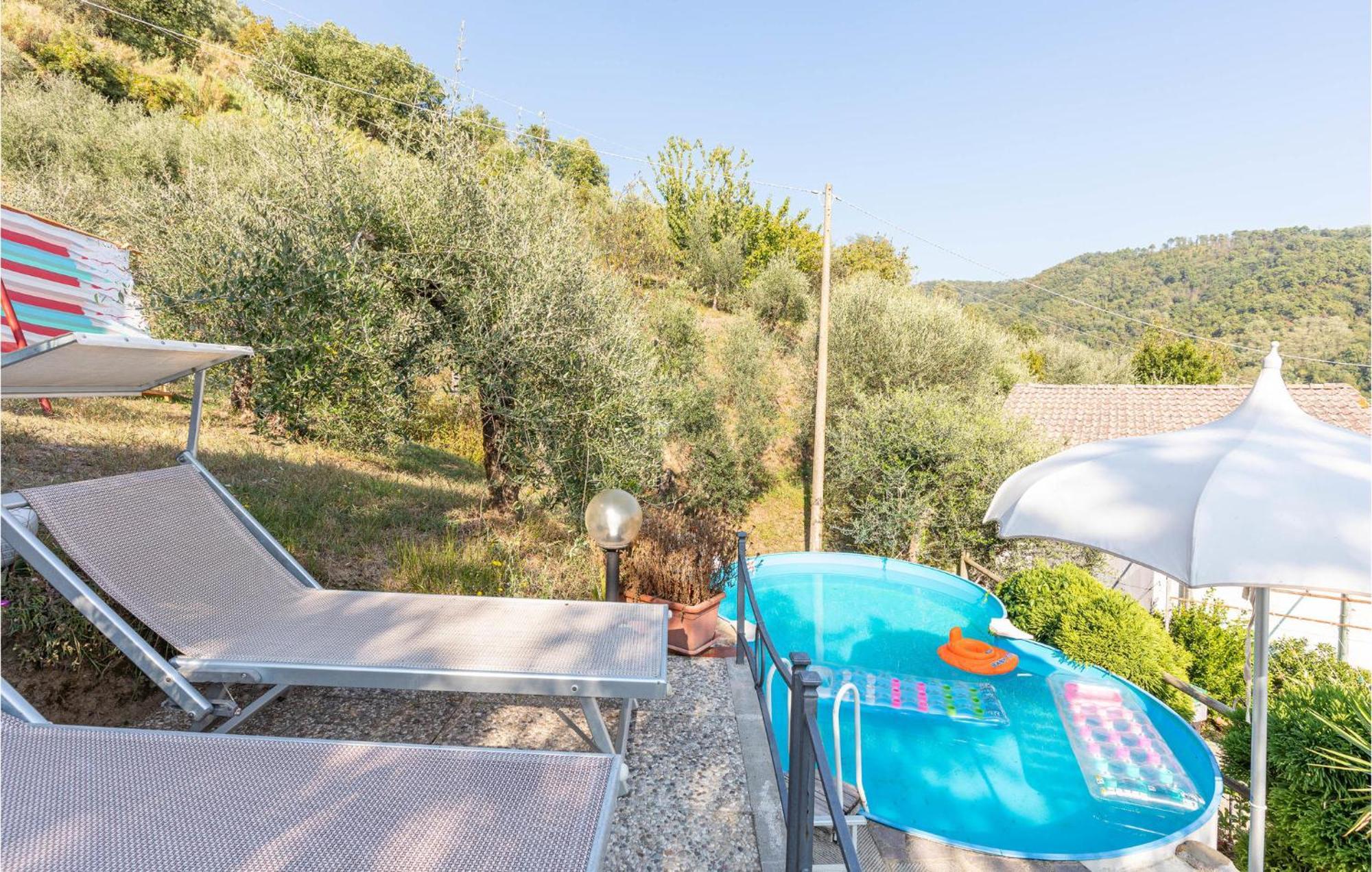 Awesome Home In Marliana With Kitchenette 외부 사진