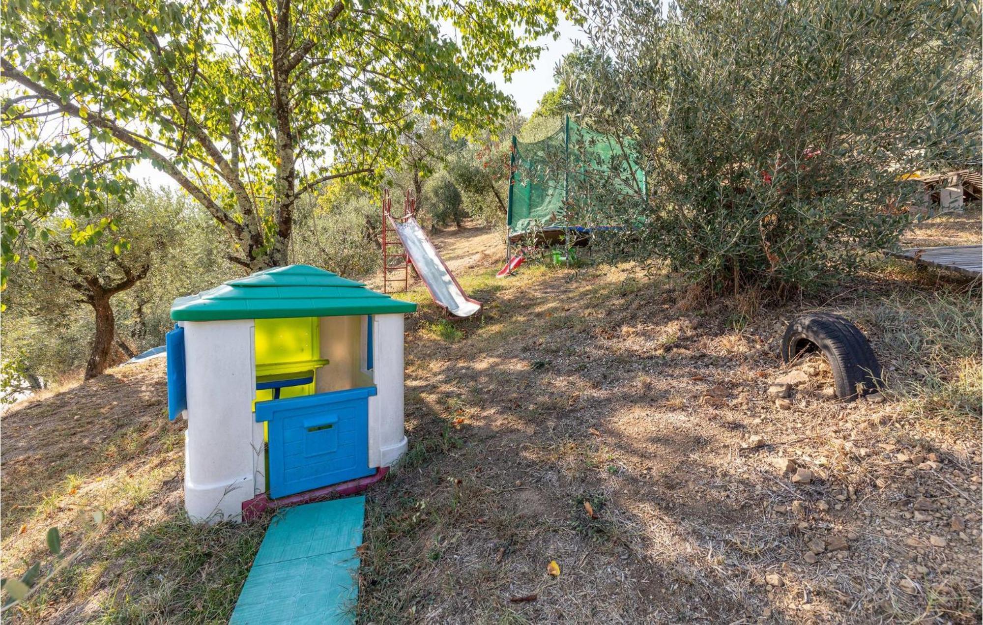 Awesome Home In Marliana With Kitchenette 외부 사진